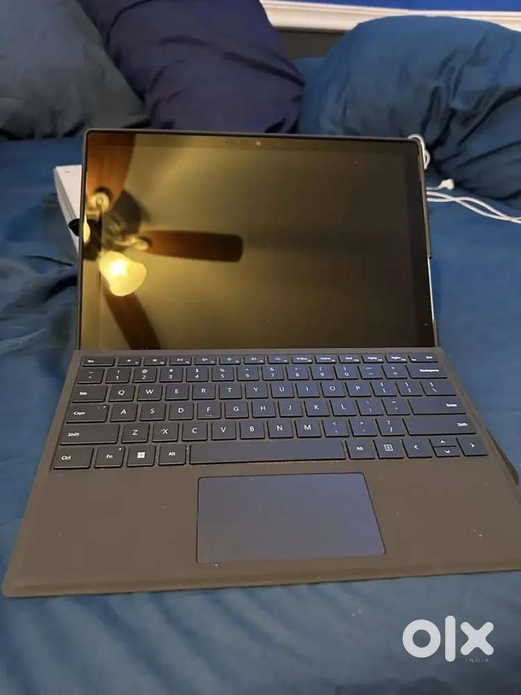 Microsoft Surface Pro 7 12.3 128GB Intel Core i5 10th Gen 8GB RAM L