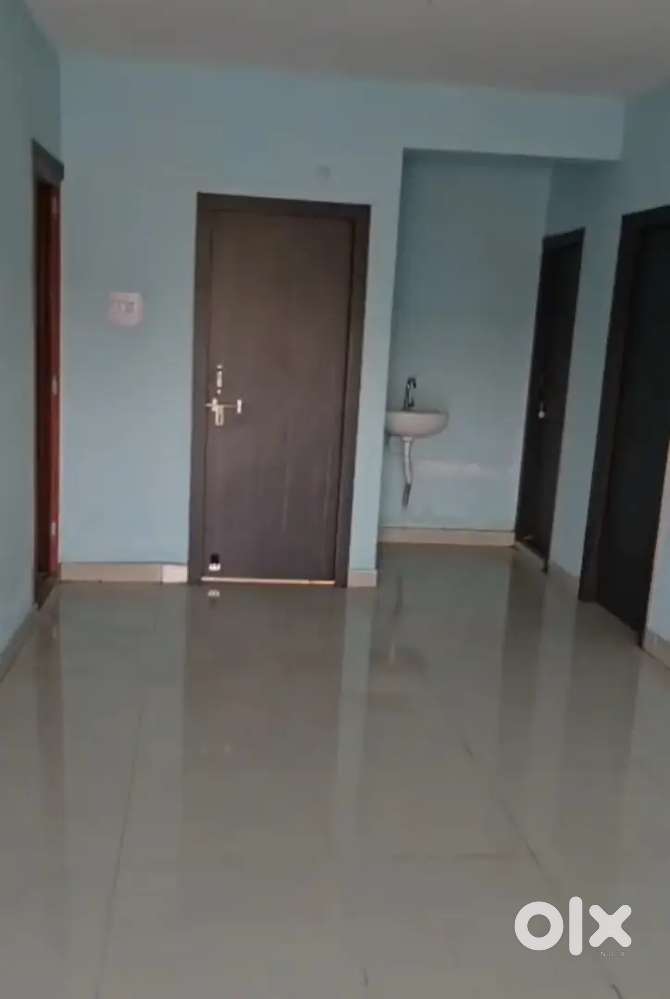 2bhk flat for sale behind Balaji pump including car parking