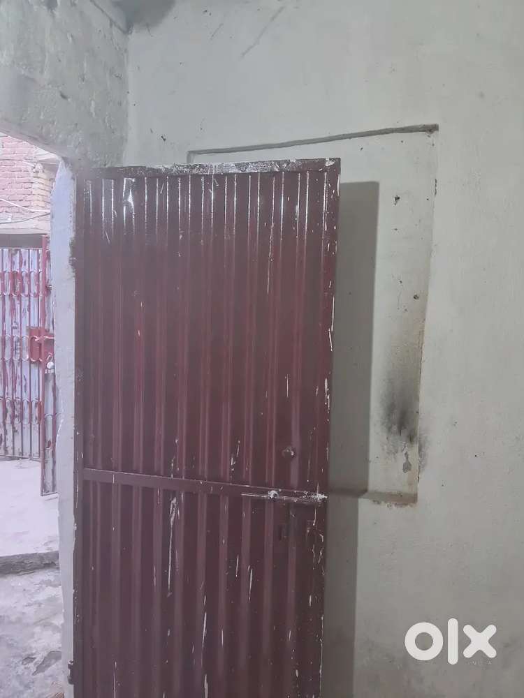 KARKAT KA SABSE SASTA ROOM price rs 1500ek room ka