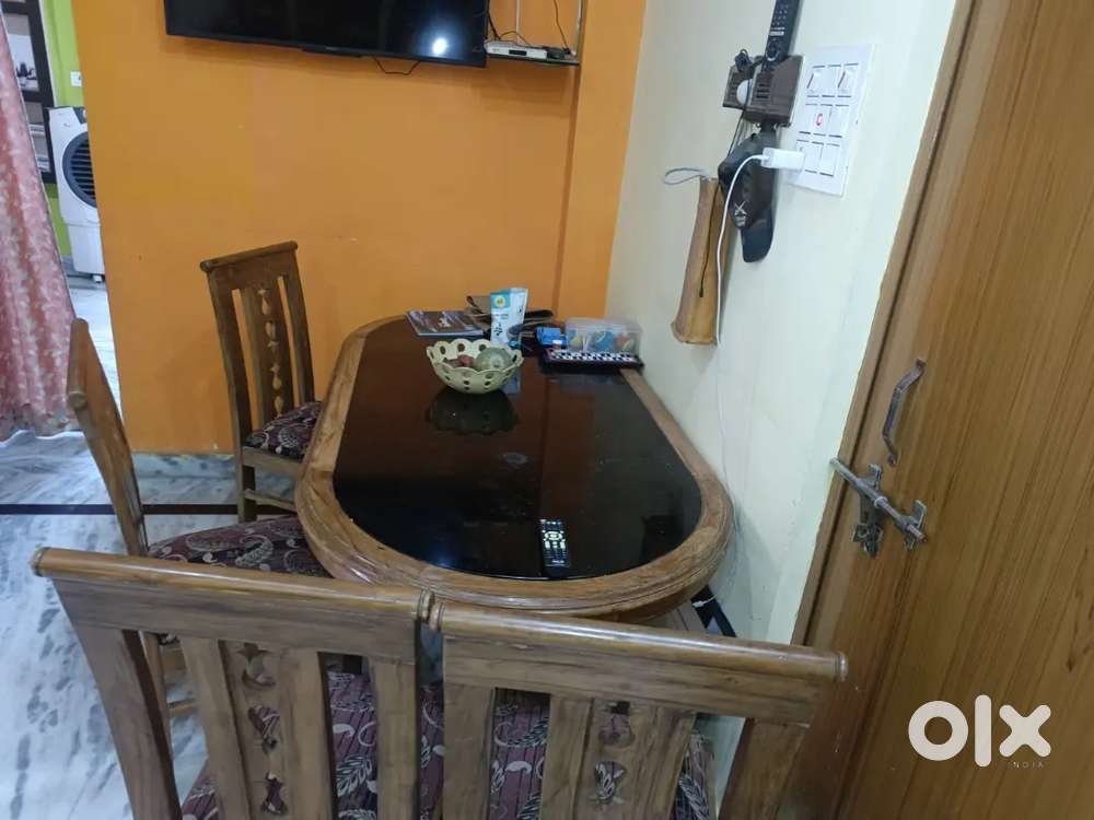 Pure Sagwan lakdi dining table 6 seater