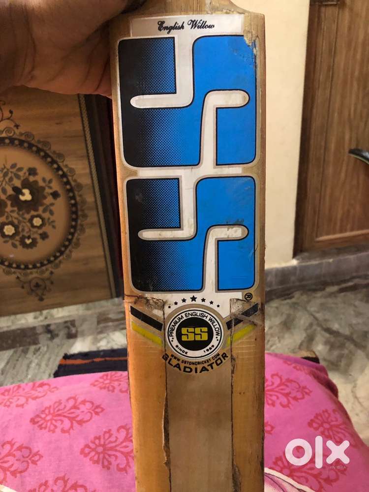 Ss gladiator premium english willow bat (blue edition)