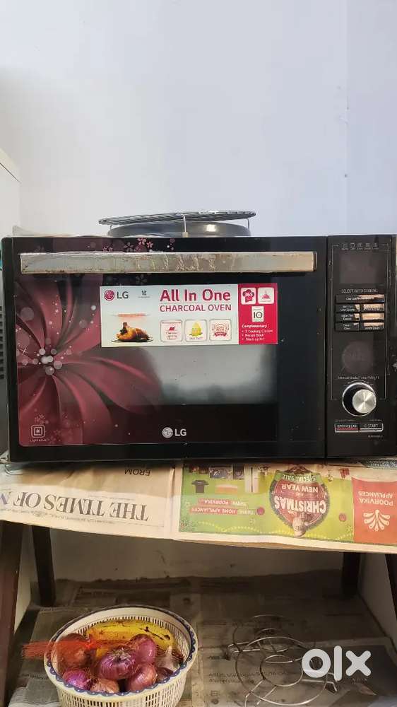 LG Microwave 32L Charcoal