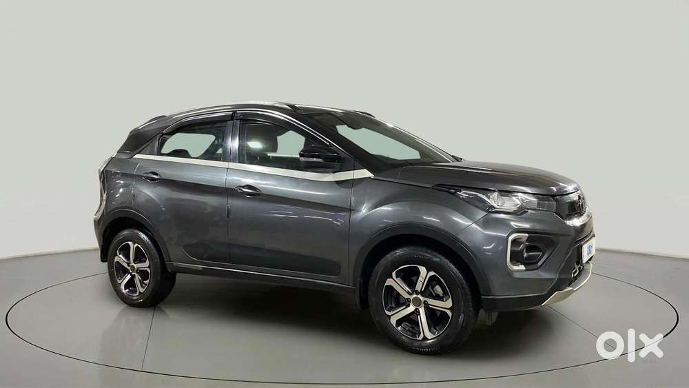 Tata Nexon XZ Plus LUXS, 2023, Diesel