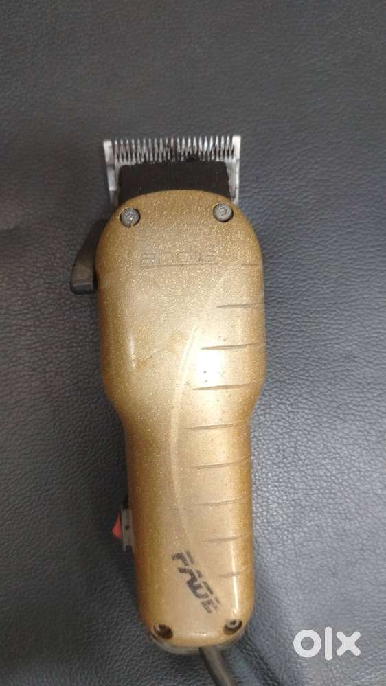 Hair cutting machine