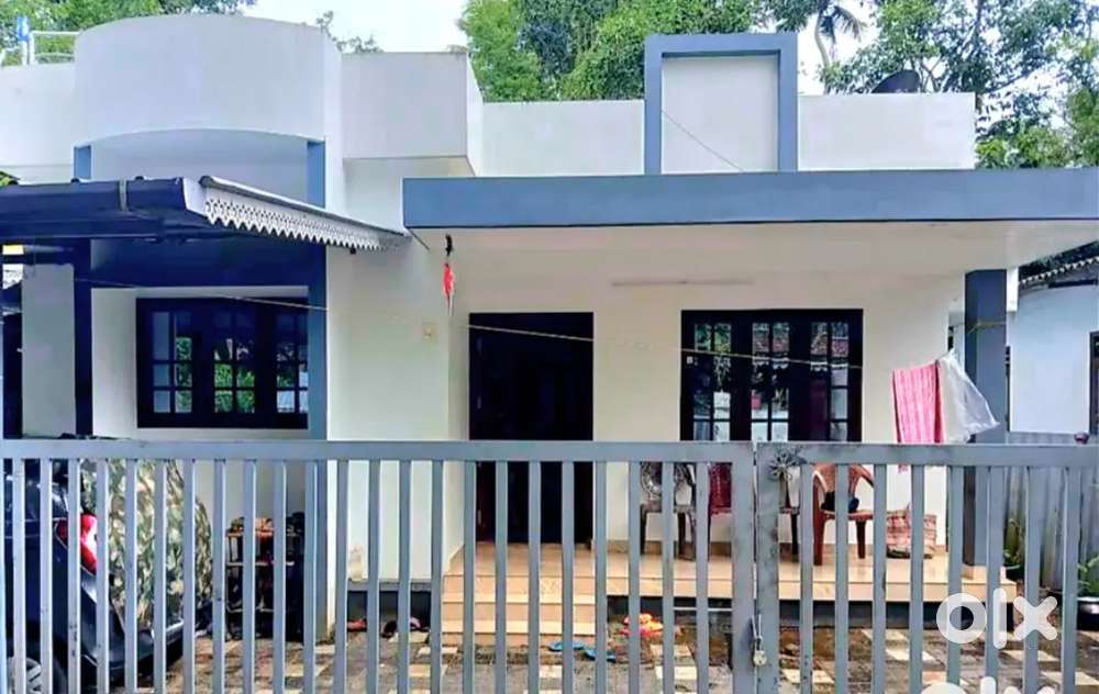 House near Cherthala KVM Hospital കിഴക്കുവശം  3 BHK