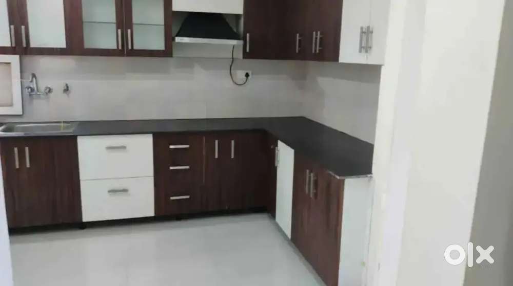 Sale 91 Gaj Corner House Gate Band Society Behind Fun City