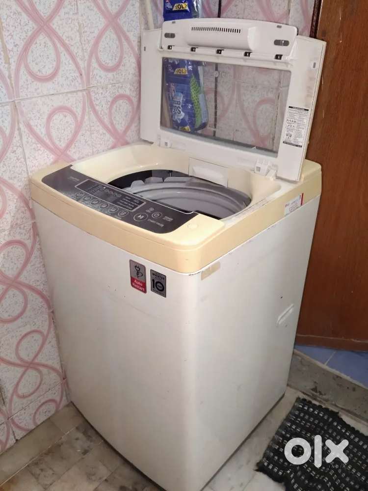 LG fully automatic Top load washing machine in runing condition 6.5 kg