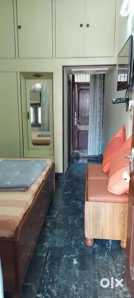 For boys only, two rooms kitchen bath ac bed frig gysr gas ro led