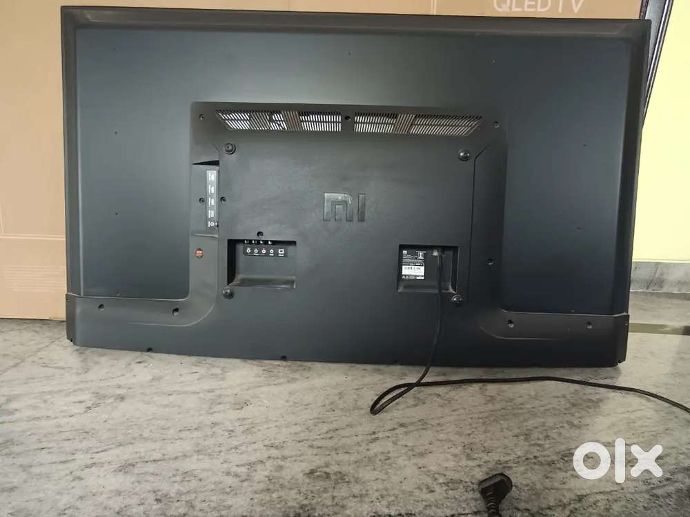 For sale LED TV, CSSETTE RECORDER AND SPEAKER