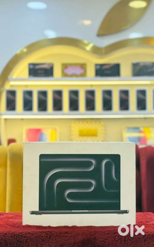 MACBOOK PRO M4 14inch(24/512GB) SEALED WITH STORE BILL&1YEAR WARRANTY