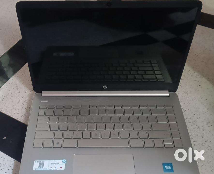 HP Celeron Intel (8 months rare used)