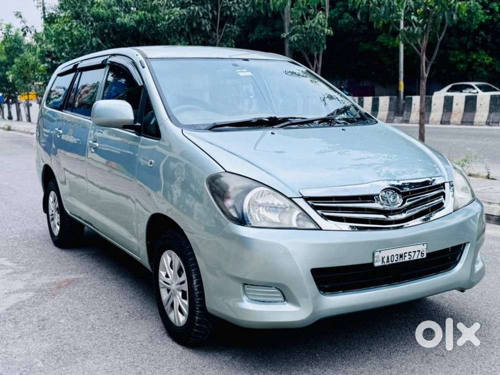 Toyota Innova 2004-2011 2.5 G4 Diesel 8-seater, 2006, Diesel