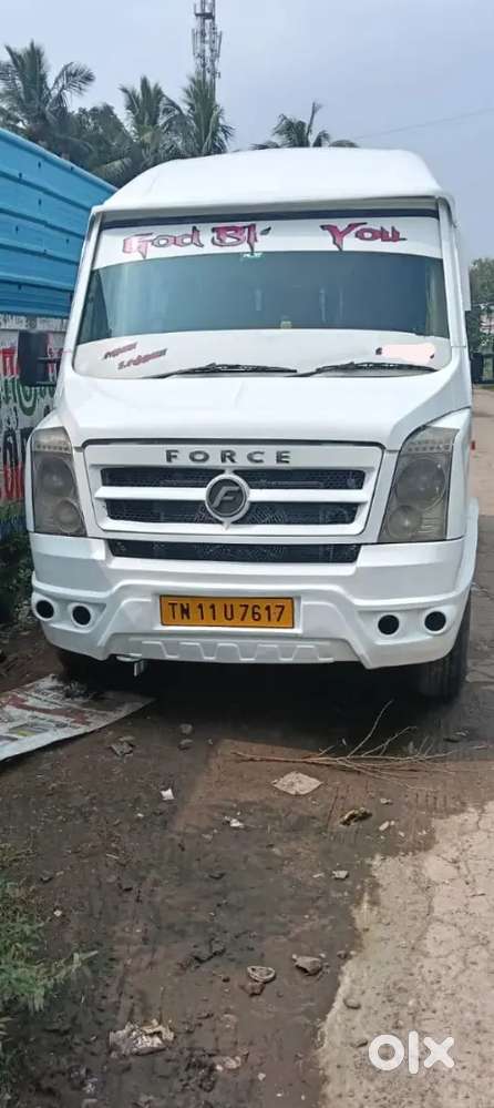 Tempo traveller