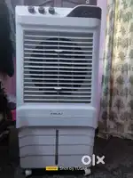 BAJAJ DMH90 NEO with warranty card.