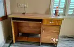 Computer table