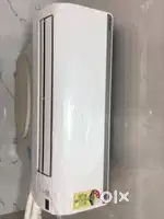 New daikin one ton split ac