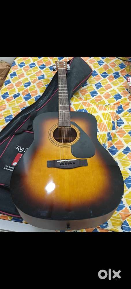 Yahama F280 with cover for sale brand new