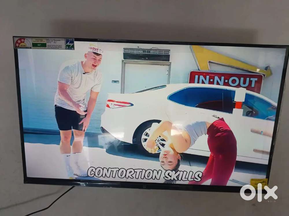 32 Inch TV  Y1S plus series on sale