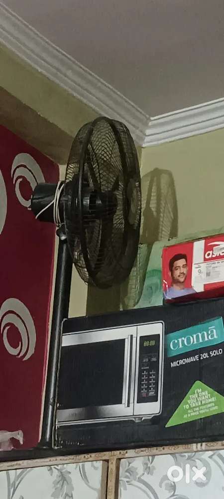 Stand fan best quality 700 and beby walker 1800