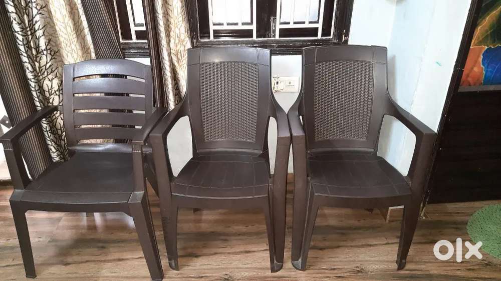 Fiver Chairs