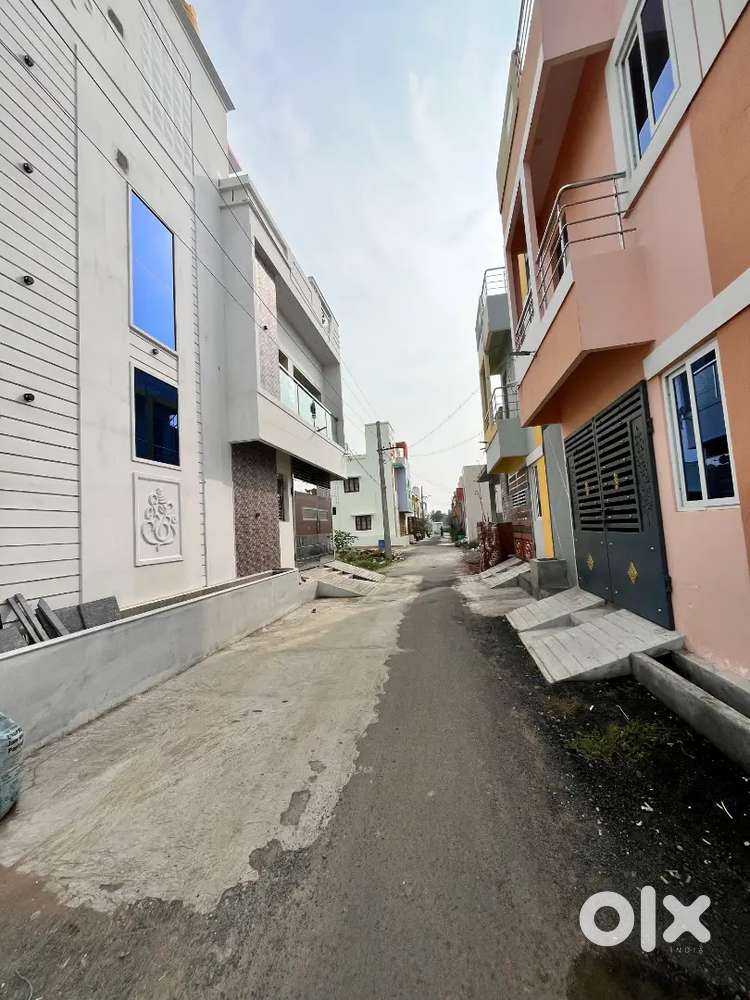 Plot Available in Prime location Among the Residences