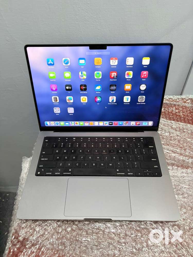 Apple MacBook A2779 M2  pro 14inch 32/512 2023 year A+ cycle count 124