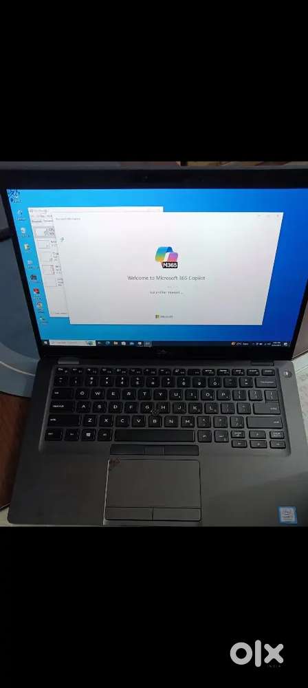 Dell latitude 5400
I7 8th gen
8 ram
256 SSD
4 graphics