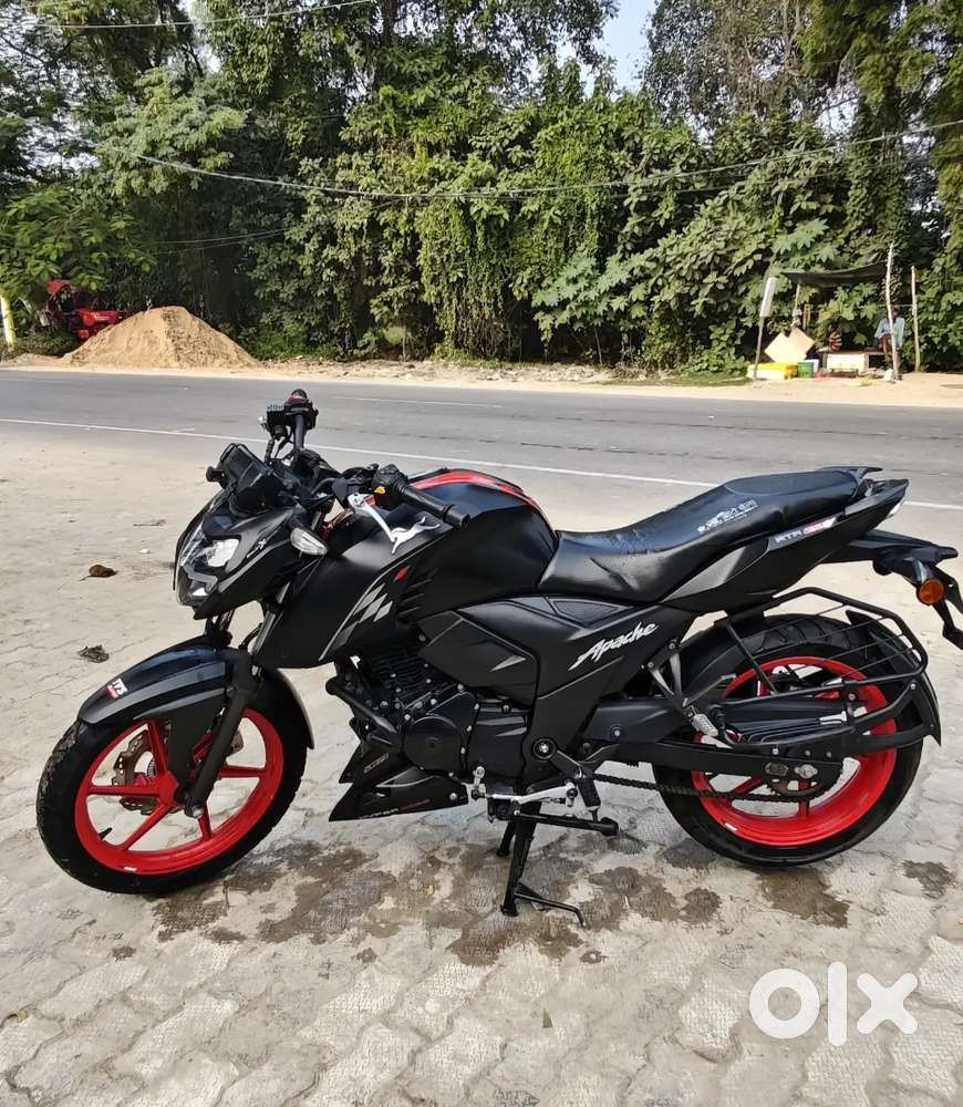 TVS Apache RTR 160 4v, Year {2023}