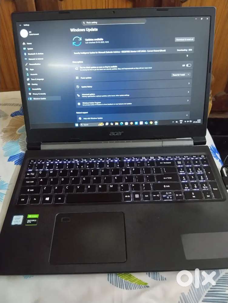 Acer aspire 7 gaming laptop