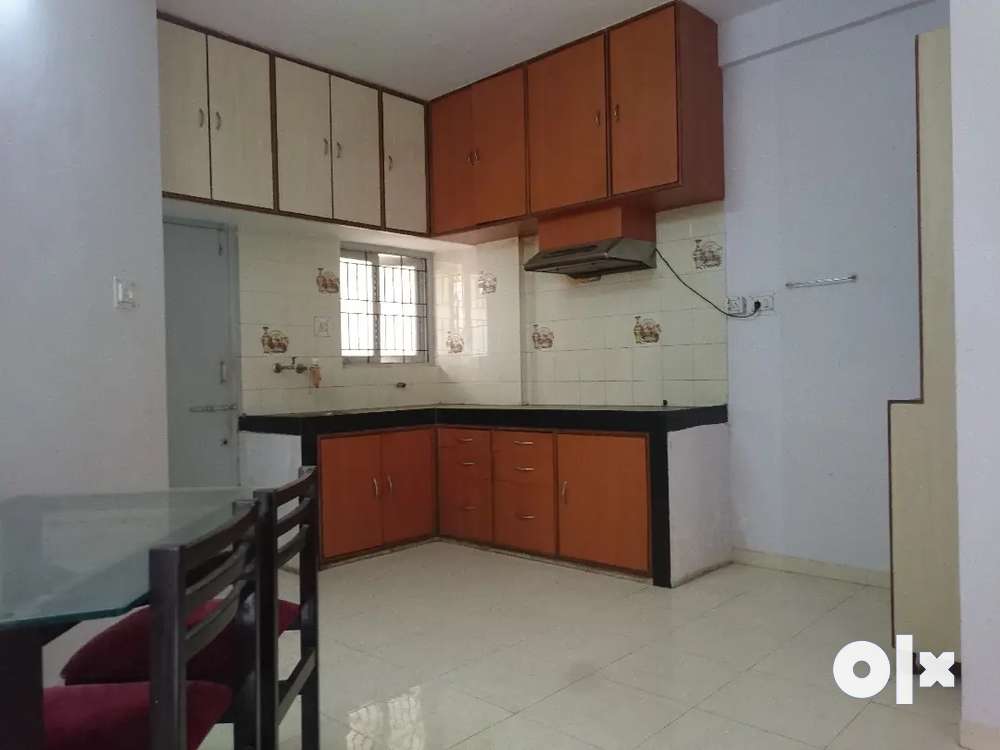 2 bhk semifurnished flat available on rent in ( diwalipura).