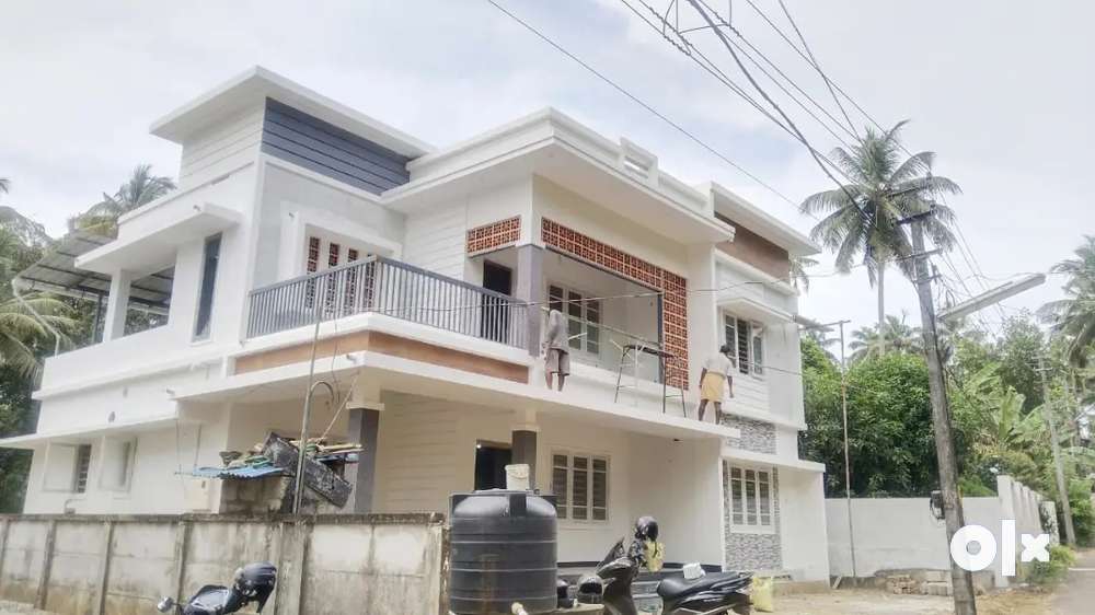 7 Cent Plot, 2400 Sq feet New House for Sale at Anchery Thrissur