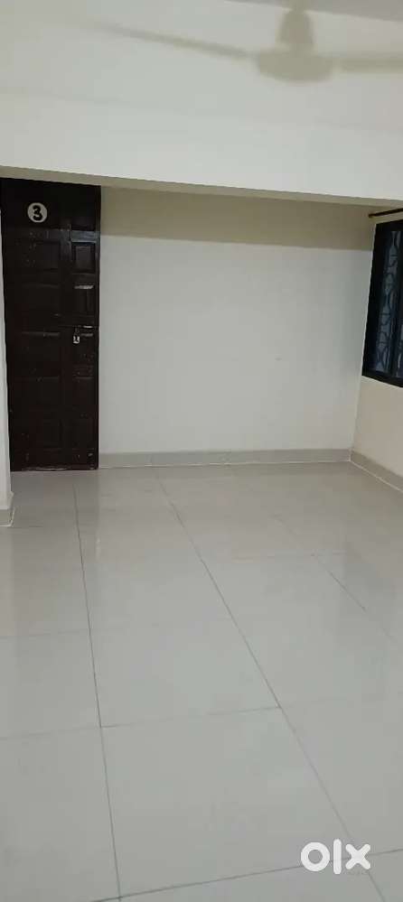 Manewada chowk 1 bhk house 1 st floor family bacholer