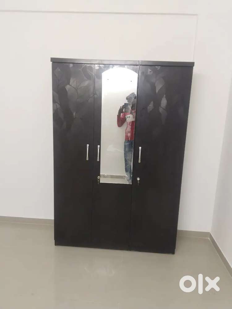 Triple door wardrobe  just for 2+1