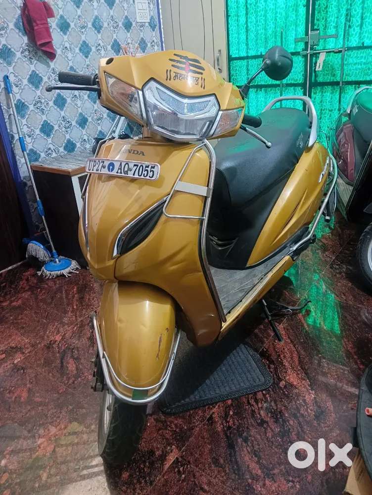 Well maintained single handedly scooty