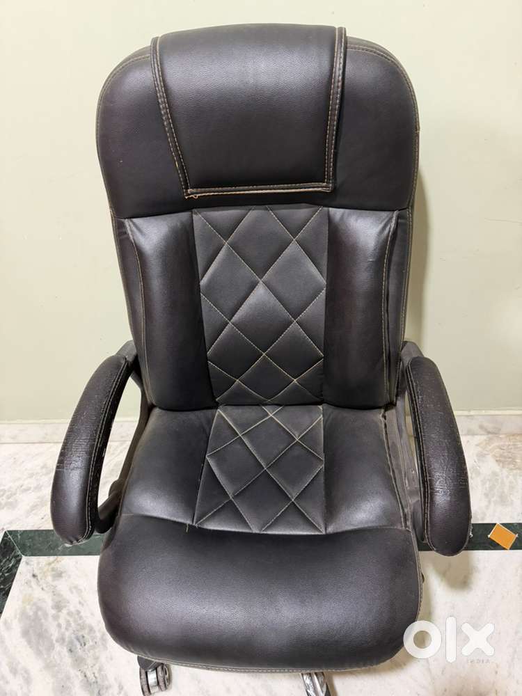 Boss Wheel Chair Office Chair leather chair