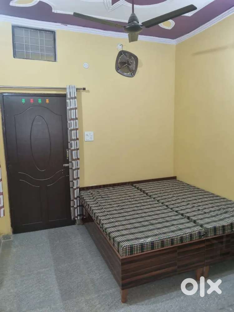 Ms on rent Selling rooms on rent