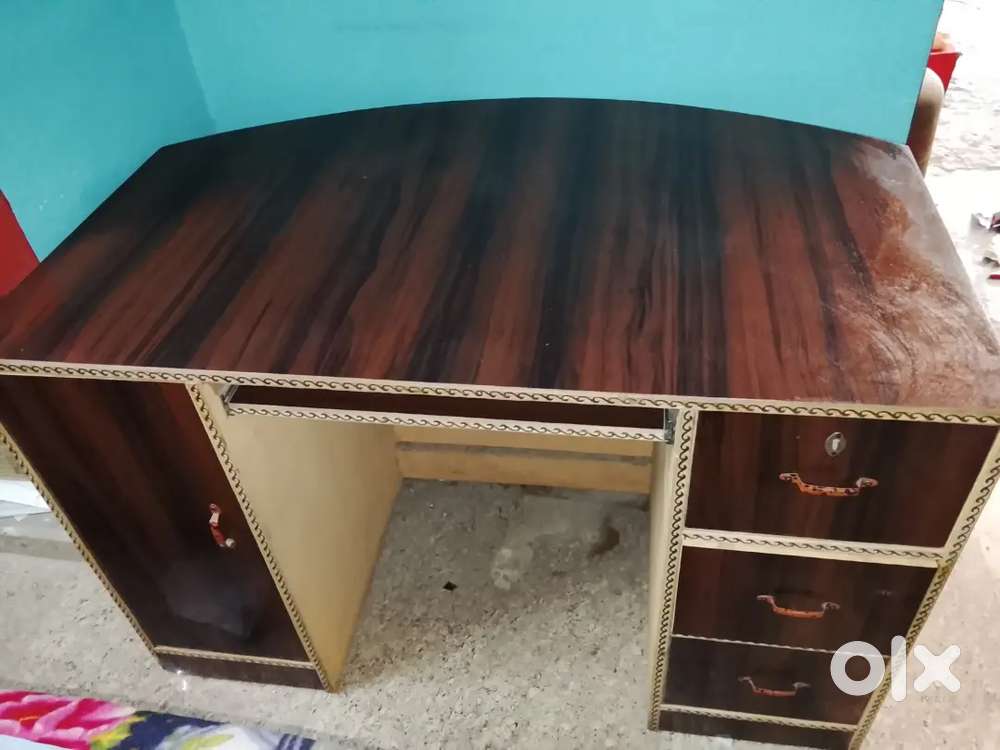Counter / Office / Computer Table