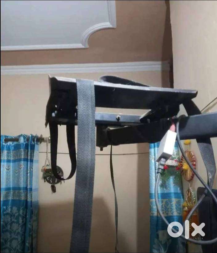 Old TV wall mount stand for light and heavy TV