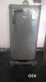 Used whirlpool 180L fridge