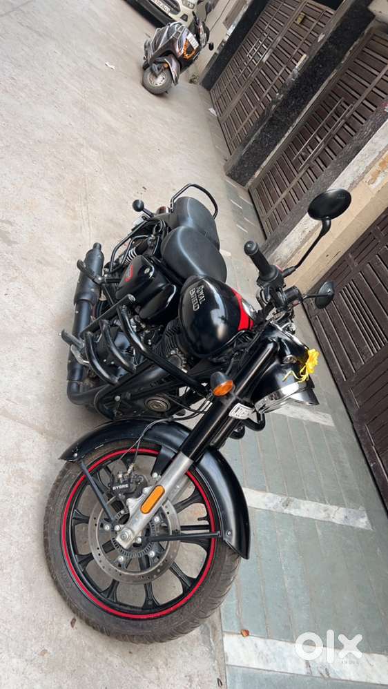 Royal Enfield Classic 350  2022  12k km  Excellent Condition