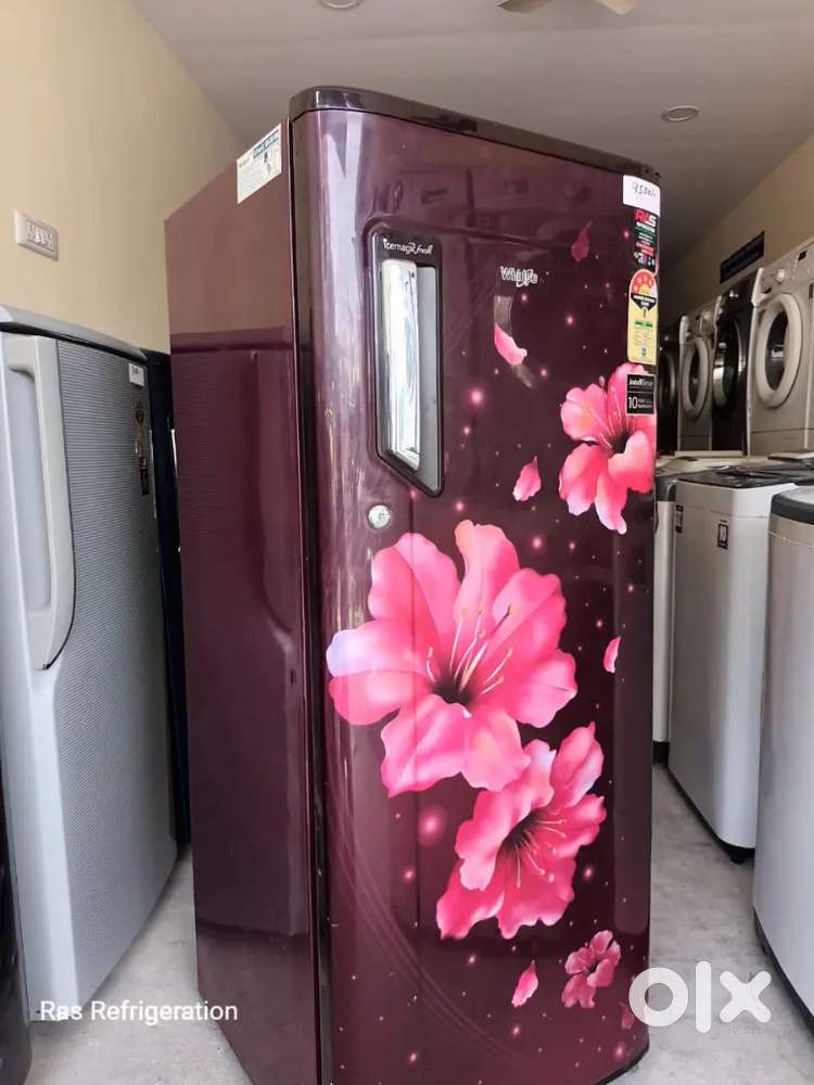 FRIDGE AND WASHING MACHINEVAILABLE FOR RENT..