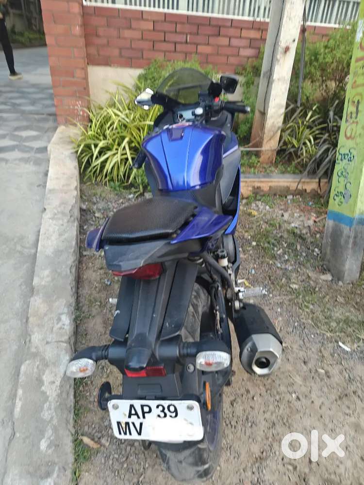 Yamaha R15 excellent condition
