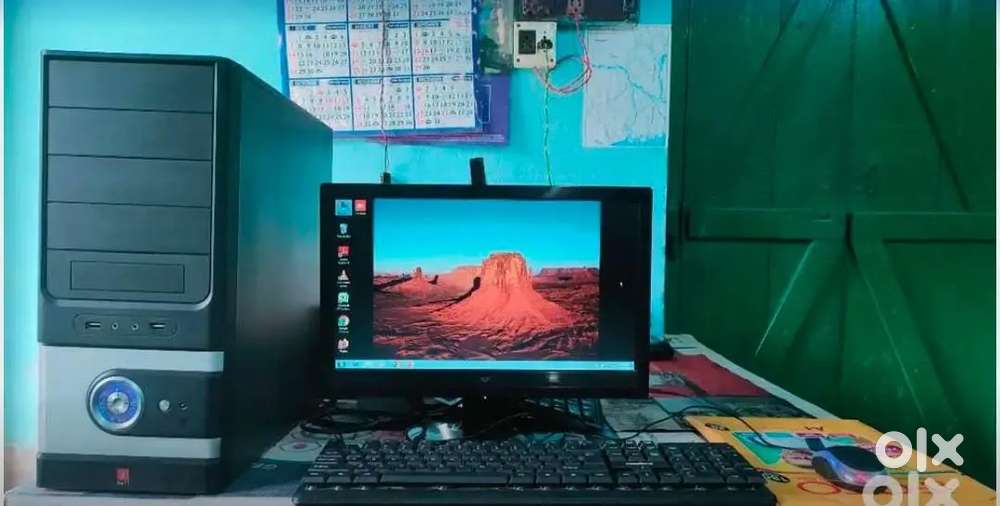 Desktop Intel Pentium (4 GB RAM/500 GB HDD/Windows 7/15.6 inch Screen)