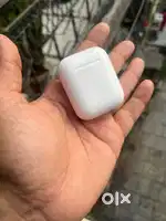 Airpods 2nd gen charging case orignal