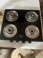 4 burner gas stove in very good condition