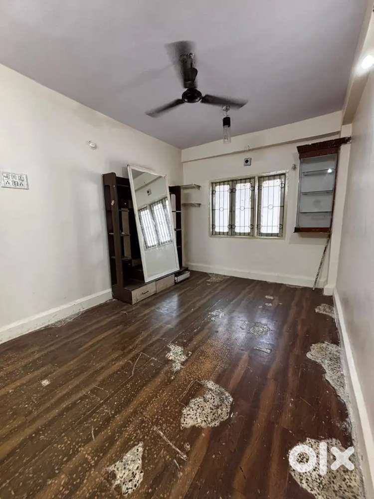 2Bhk Semi-Furnished Flate Sindhi Colony Near Bhawarkua