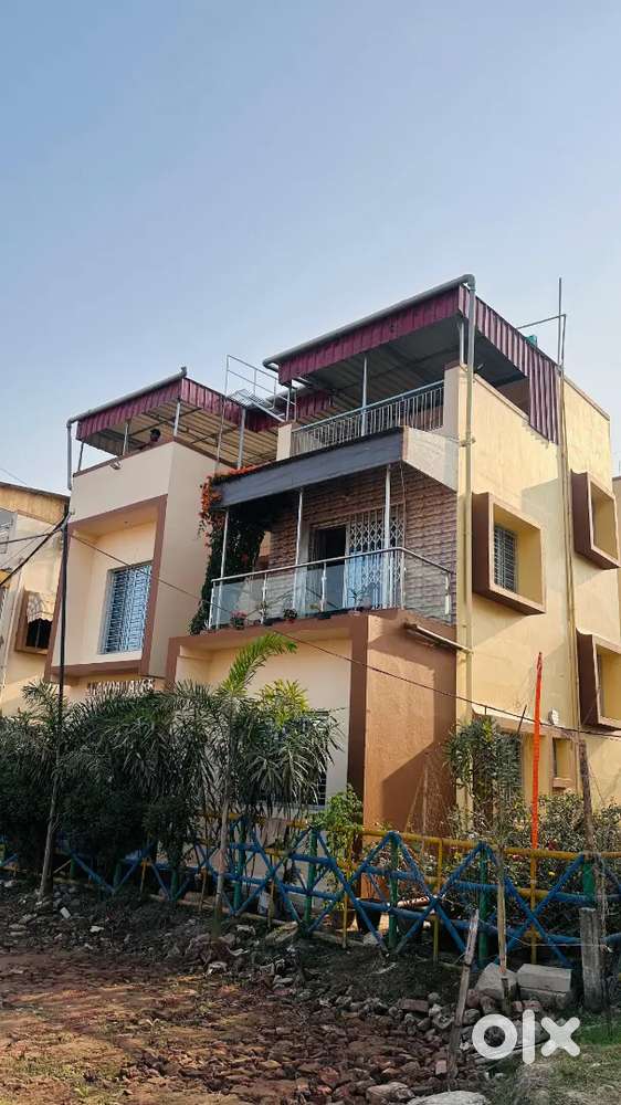 Land (Newtown iskon temple)