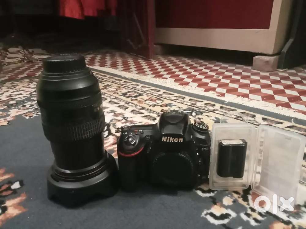 Nikon camera 750
