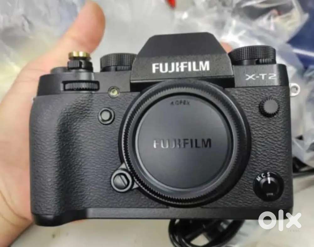 FUJIFILM X-T2 Mirrorless Digital Camera