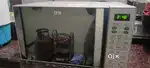 IFB Oven 25 litres (door glass cracked inside)